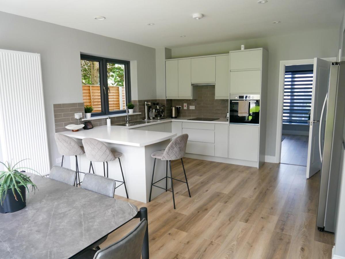 Entire Modern Home With Seaview And Parking Wicklow Exterior photo